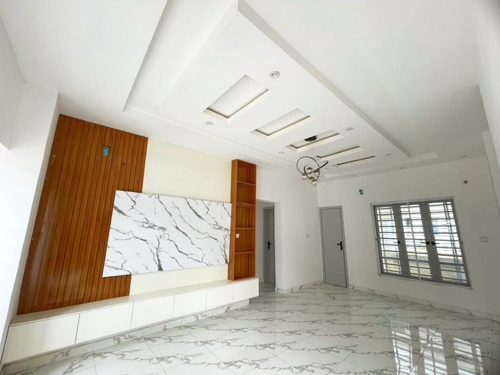 3bedroom bungalow at true vine estate Awoyaya